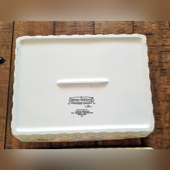 Temp-tations Summer Shells 2 Qt Covered Casserole Dish w Lid Oven Safe - Picture 6 of 11